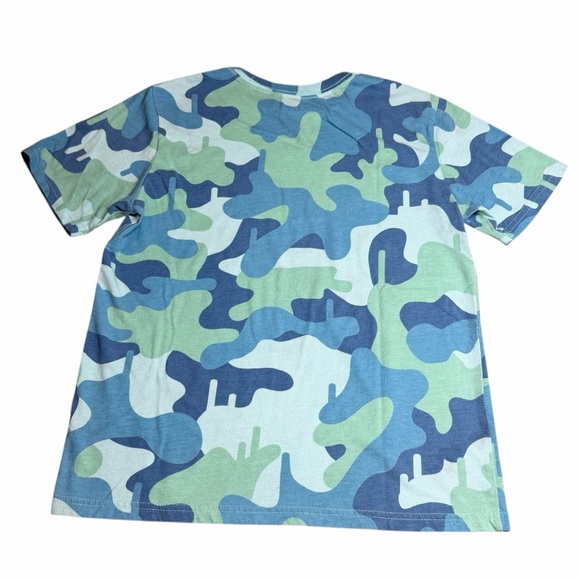 10/$25🦋 Fortnite Blue & Green Camo Short Sleeve Graphic Tee - Size Large (10-12) - Picture 2 of 4